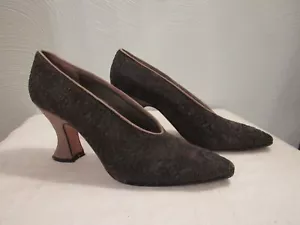 VTG Via Spiga Victorian brocade dark olive pointed toe leather sole pumps 9AA - Picture 1 of 11