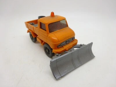 Wiking: MB Unimog with Snow Plow (Push151) - Image 1 of 3