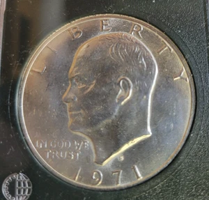 1971 -S Eisenhower dollar BU 40% Silver Ike Coin~Spotless~ - Picture 1 of 3