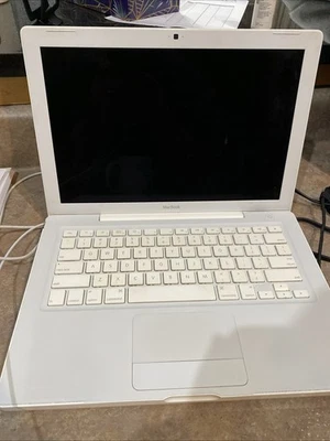2006 Apple MacBook 13" A1181 AS IS FOR PARTS ONLY READ! - Image 1 of 4