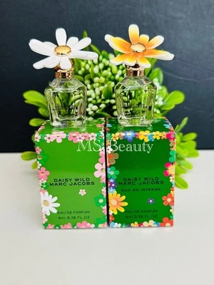 Marc Jacobs Daisy Wild & Eau So Intense Perfume Mini Tamaño 4 ml (Botella Dabber) Foto 1 de 3