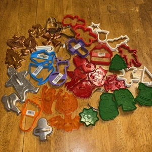 Ausstechformen 40 - Konvolut Metall und Kunststoff EUC gemischte Posten sortiert - Bild 1 von 21