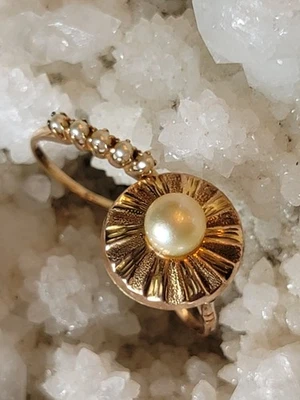 Anillos apilables de perlas de oro rosa y amarillo talla 7 y 5,25 Foto 1 de 4