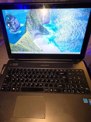 Medion Akoya E6240T, Intel N2920, 4 GB, 500 GB HDD, Windows 10 Home, Akku defekt - Bild 1 von 4