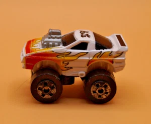 Road Champs Corvette Vette Micro Mini Monster Truck Wheels Machines 1987 - Picture 1 of 5