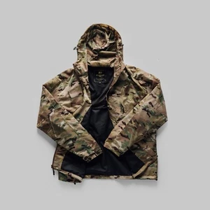 QILO x IRREGULARS Retro Windbreaker in Multicam Size (M) - Picture 1 of 2