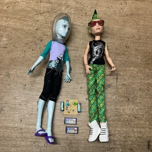 Monster High Manster 2er Pack Deuce Gorgon Gil Webber Puppe Game Night - Bild 1 von 7