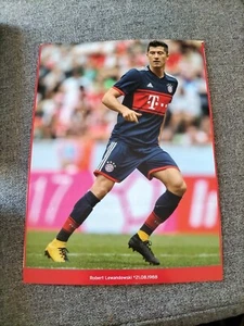 Robert Lewandowski FC Bayern München Kalenderfoto  Unsigniert Jahr 2018 - Bild 1 von 1