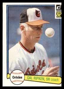 1982 Donruss #579 Cal Ripken, Sr. Baltimore Orioles Baseballkarte - Bild 1 von 2