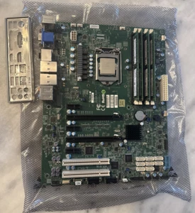 SuperMicro X10SAE Board, Xeon E3-1231 V3 @ 3.40GHz, 32GB DDR3 ECC, I/O Shield - Picture 1 of 4