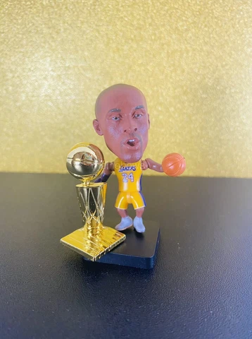 2009-10 LA Lakers Kobe Bryant NBA Mini Action Figure LAL Champion Free Shipping Cover