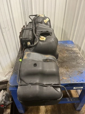 09-12 DODGE RAM 1500 DOBLE CABINA TANQUE DE GASOLINA 26 GALONES Foto 1 de 4