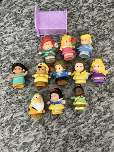 Lot of 11 Fisher Price Little People Disney Princess Musical Castle Figures Bed - Picture 1 of 3