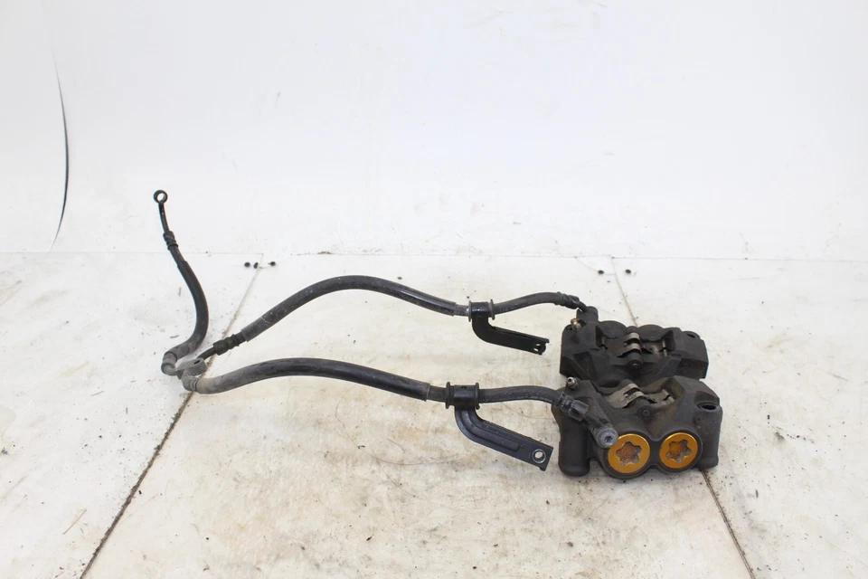 Juego de pinzas de freno delanteras derecha izquierda Yamaha Yzf R6 2007 par de pinzas Foto 1 de 4