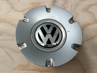 2007 - 2011 Volkswagen EOS Center Cap Factory OEM 3C0601149Q Hub Cover - Image 1 of 4