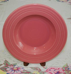 Fiesta Pastaschale mit großem Rand Rose Pink 12" Durchmesser 21 Unzen - Bild 1 von 3