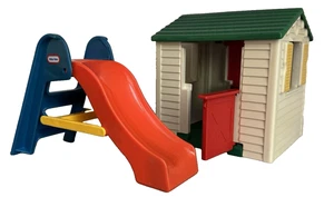 Little Tikes Vintage Puppenhausgröße weiß und grün Spielhaus und rote Rutsche - Bild 1 von 8