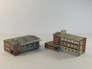 Vollmer V 554 und V 553 - H0 - Lagerhalle und Verwaltungsgebäude - montiert - Bild 1 von 16