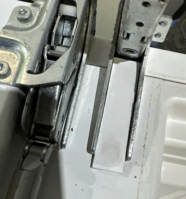 Liebherr Fridge  0977760-01 Door Hinge Screw Cover (SBX-1)b - image 1 of 4