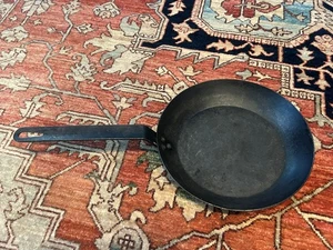 Lodge 10 Zoll gewürzt Kohlenstoffstahl Pfanne - Bild 1 von 5