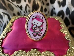 Tarina Tarantino Vintage Pink Head HUGE Princess Hello Kitty Gold Cameo Ring
