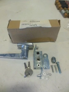 HANDLE LOCK AND KEY KIT STORAGE DRAWER/CABINET LOCKABLE HARDWARE - Picture 1 of 3