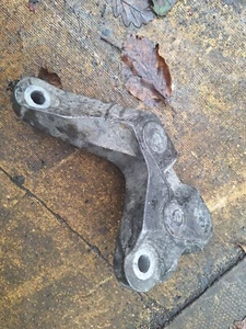 ALFA SPIDER/159/BRERA 1.9/2.2 JTS STAFFA SUPPORTO MONTAGGIO MOTORE 05-13 - Foto 1 di 2