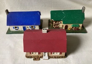 Lot of 3 HO scale houses for train layout, 5-6” bases, vintage 1 Ideal Models - Picture 1 of 6