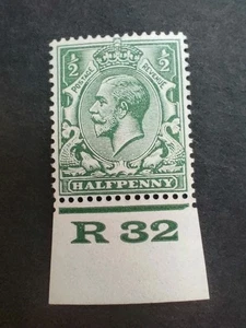 GB KGV 1924-26 1/2d Green. SG418. Control number R32. Mounted Mint. - Picture 1 of 2