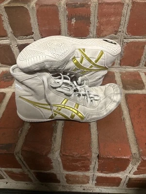 Asics EX-EO White & Gold Wrestling Shoes size 8.5 EX EO TWR900 - Image 1 of 3