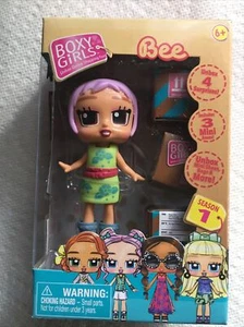 Boxy Girls Stagione 1 Ape Mini Doll Unbox 4 Sorprese - SPEDIZIONE GRATUITA - Foto 1 di 2