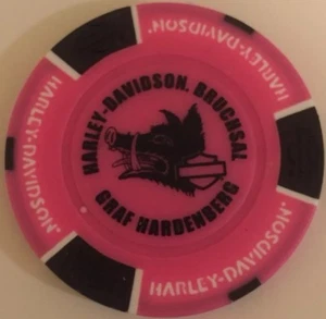 BRUCHSAL, GERMANY **NEW DEALER** HARLEY DAVIDSON POKER CHIP (PINK & BLACK) - Picture 1 of 2