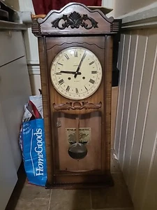 Antike Lowenthal 31 Tage Uhr wunderschön mit Glockenspiel - Bild 1 von 11