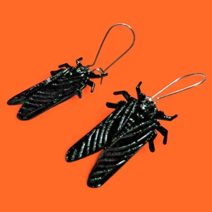 BLACK CICADA INSECT EARRINGS metal wire hoop hangers bug pendants J5 - Picture 1 of 4
