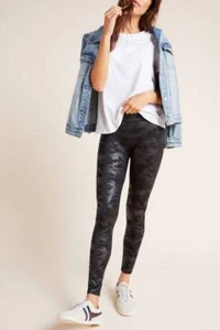 Neu ohne Etikett SM Spanx Kunstleder Camouflage Leggings - Bild 1 von 4