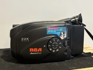 RCA AutoShot Palmcorder/Camcorder CC6151, VHS-C Camera UNTESTED - Picture 1 of 5
