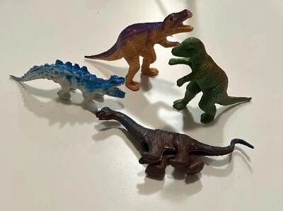 Lote de 4 dinosaurios de juguete de plástico blando hueco vintage hechos en China Foto 1 de 4