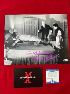 LINDA BLAIR AUTOGRAPHED SIGNED 11x14 PHOTO! THE EXORCIST! REGAN! BECKETT COA! - Picture 1 of 3