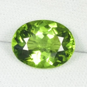 5.20 ct TOP LUSTROUS / BEST GREEN - NATURAL PERIDOT Oval Gems See Vdo CW - Picture 1 of 3