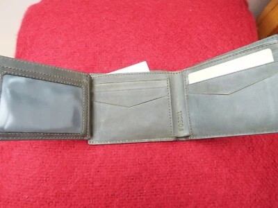 BNWT FOSSIL ANDOVER Leather RFID Blocking Olive Green Wallet NEW RRP £45  - Image 1 of 4