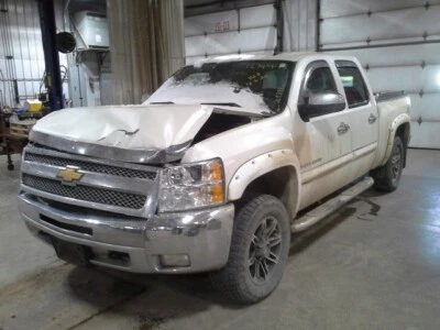 Used Front Center Interior Rear View Mirror fits: 2013 Chevrolet Silverado 1500 - Image 1 of 4