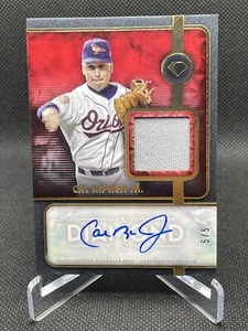 2023 Diamond Icons Autogramm Relic Red Cal Ripken Jr. #SPA-CRJ 5/5 Baltimore - Bild 1 von 10