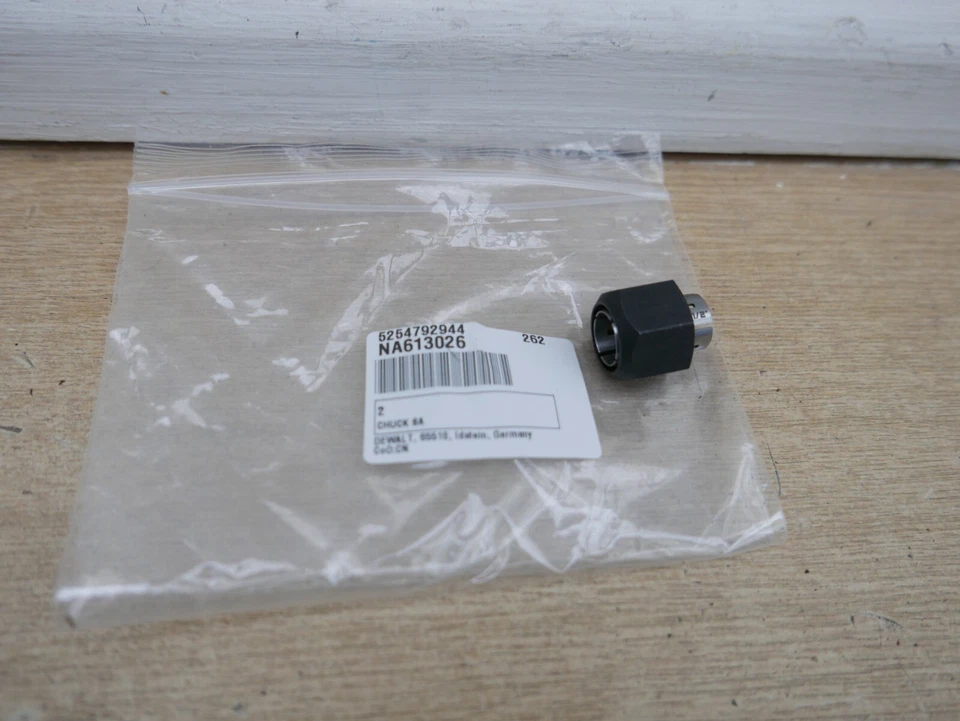 DeWALT NA613026  1/2" ROUTER COLLET & NUT FOR DCW620 - Image 1 of 1