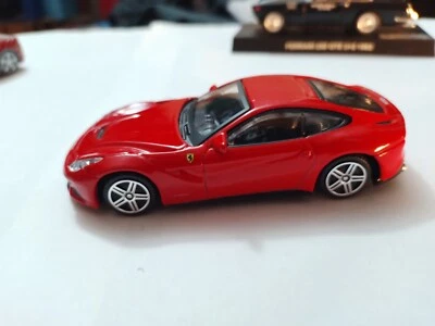 modello Ferrari F12 Berlinetta della Burago Cina Scala 1,43 Come Foto - Immagine 1 di 3