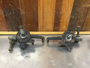 Triumph TR6 • Original Vertical Link Set w/ Brake Caliper Brackets. Used. KT1360 - Bild 1 von 11