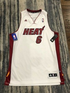 Las mejores ofertas en Adidas Lebron James White Ropa para aficionados y  recuerdos de la NBA | eBay