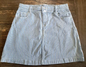 Maurices Blue & White Pinstriped Denim Jean Skirt A-line Skirt Size 10 - Picture 1 of 7