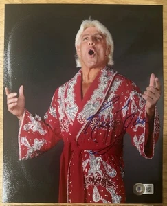 RIC FLAIR SIGNED AUTO 8X10 WWE WWF WRESTLING ROBE PHOTO BAS BGS AUTOGRAPHED F - Picture 1 of 3