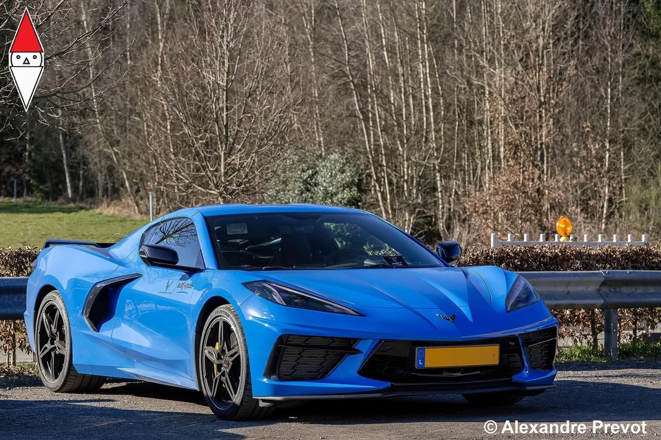 REVELL MODEL SET CORVETTE C8 COUPE - Immagine 1 di 1