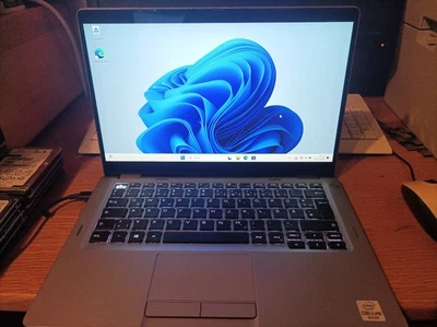 Dell Latitude 5310 Laptop 2-in-1, 8 GB RAM 256GB M2,  i5-10310U Win 11 Pro, Nr22 - Bild 1 von 4
